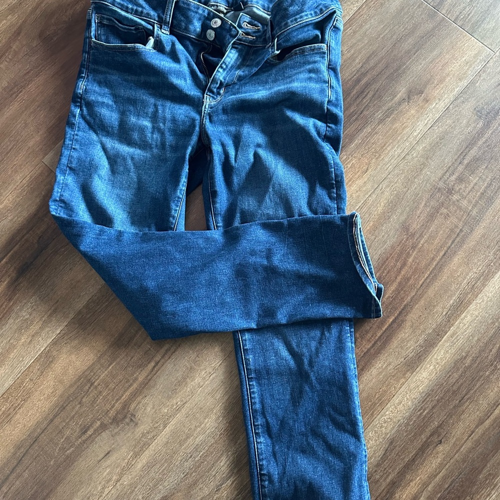 American Eagle Outfitters Blue Cropped Ankle Jeans